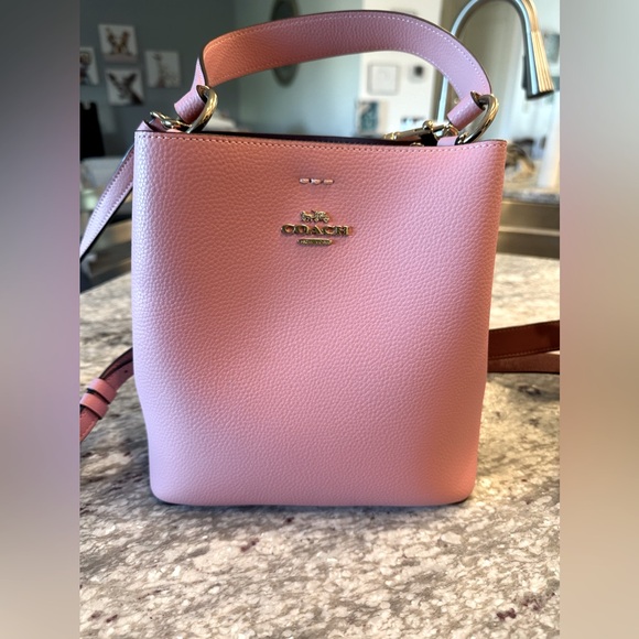 Coach Handbags - Coach Bucket Bag